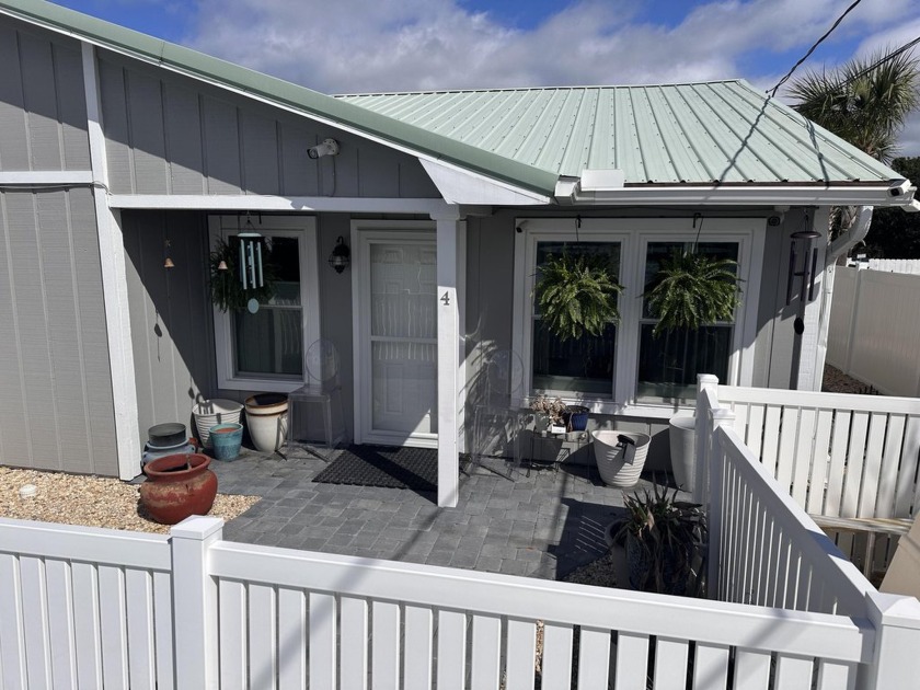 Great opportunity for renting out or full time living! - Beach Home for sale in Miramar Beach, Florida on Beachhouse.com