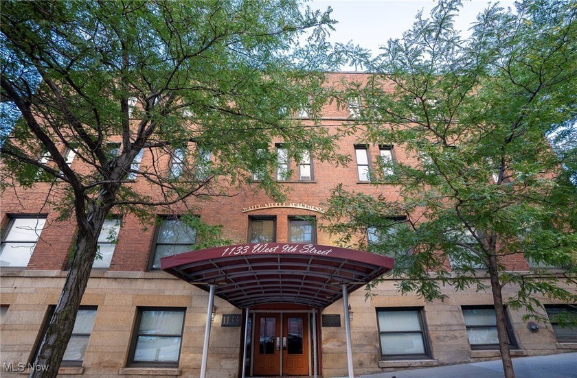 Welcome to 1133 West 9th Street, unit 703. Experience downtown - Beach Condo for sale in Cleveland, Ohio on Beachhouse.com