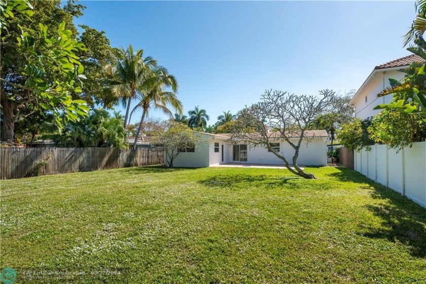 Great for investors or developers. This lovely property is - Beach Home for sale in Fort Lauderdale, Florida on Beachhouse.com