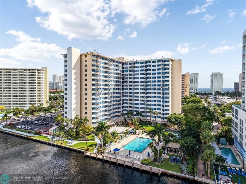 Completely updated south facing two bedroom 2 bath unit across - Beach Condo for sale in Fort Lauderdale, Florida on Beachhouse.com