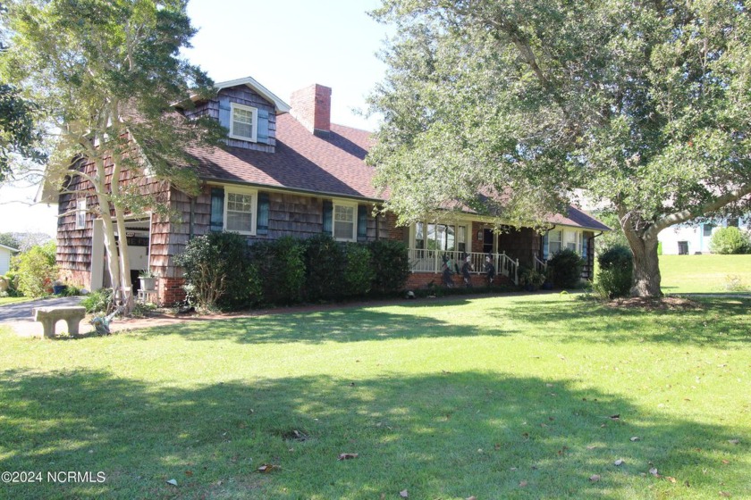 This home is one of a kind, designed for an active family - Beach Home for sale in Swansboro, North Carolina on Beachhouse.com