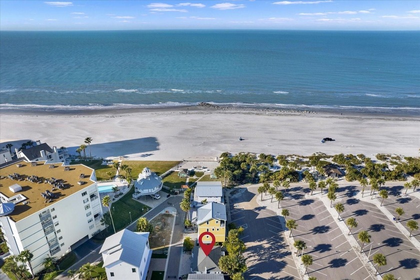 Charming 1-story bungalow just steps from the beautiful sand - Beach Home for sale in Redington Shores, Florida on Beachhouse.com