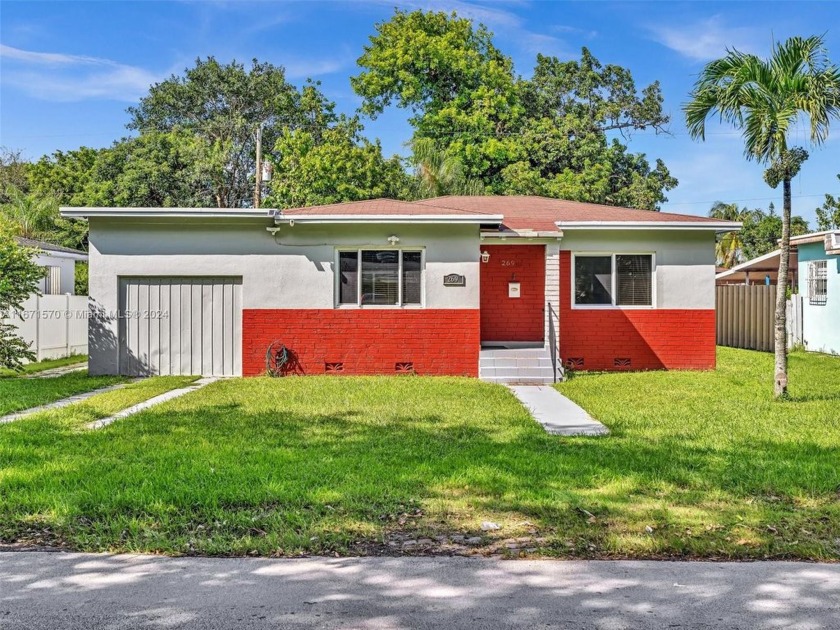 REMARKABLE AND CHARMING 3 BEDROOM HOME. IT'S READY FOR A NEW - Beach Home for sale in Miami, Florida on Beachhouse.com