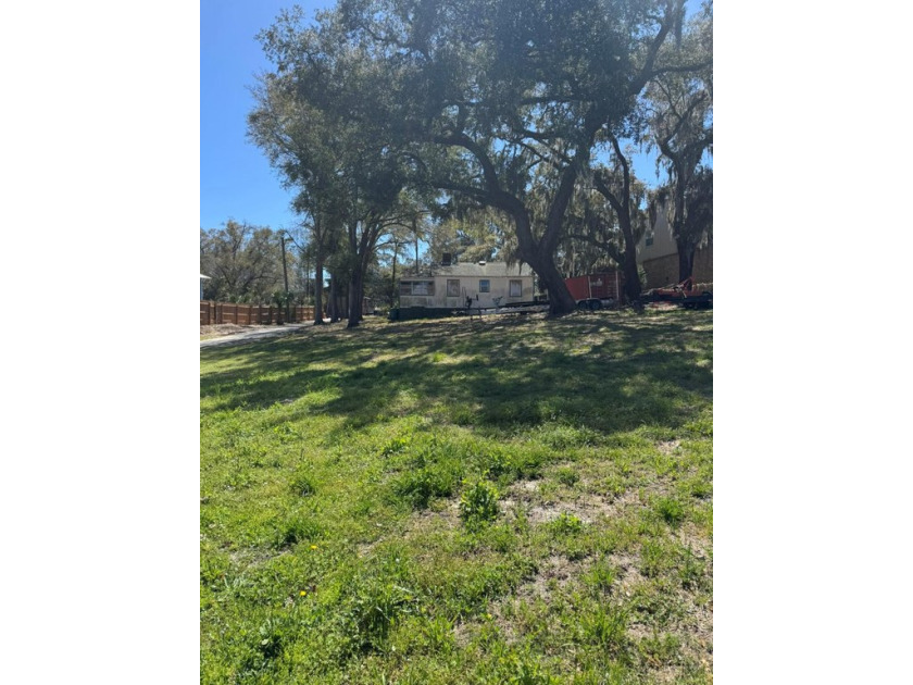 Stunning Waterfront Oasis on Cinco Bayou!
Bring your boat and - Beach Home for sale in Fort Walton Beach, Florida on Beachhouse.com