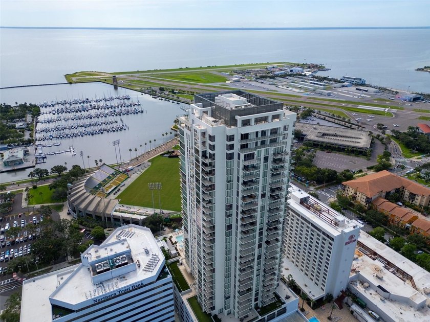 2,036 SQUARE FEET o 2-BEDROOM o 3-BATH + DEN -- perched on the - Beach Condo for sale in St. Petersburg, Florida on Beachhouse.com