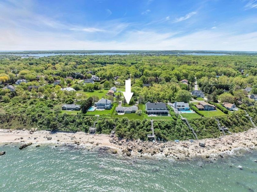 Soundfront! Welcome to 2100 Sound Drive - offering water views - Beach Home for sale in Greenport, New York on Beachhouse.com