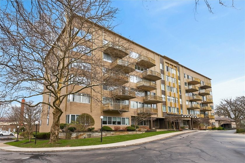 Welcome to an elevated lifestyle at Sutton Park, perfectly - Beach Condo for sale in Rochester, New York on Beachhouse.com