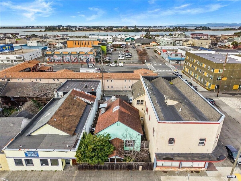 Opportunity Is Knocking! Prime multi-use commercial property now - Beach Commercial for sale in Eureka, California on Beachhouse.com