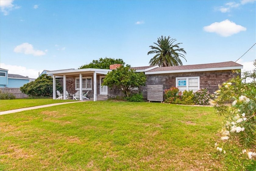 A true one of a kind! This coastal charmer located in the heart - Beach Home for sale in Port Aransas, Texas on Beachhouse.com
