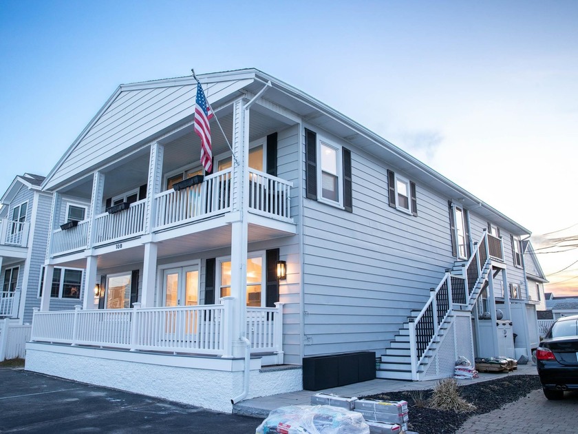 A completely renovated and stunning Ocean Drive condominium - Beach Condo for sale in Seabrook, New Hampshire on Beachhouse.com