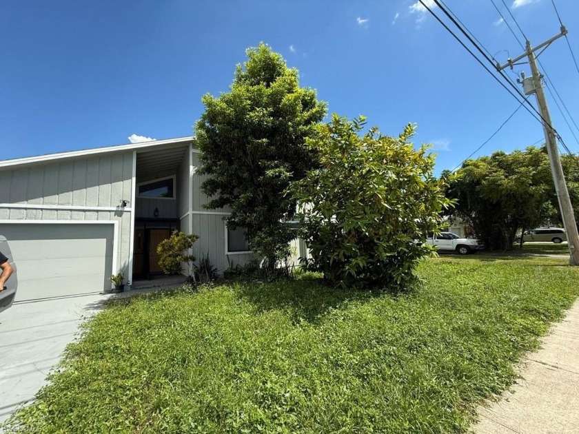 Great Investor Opportunity Turnkey Home in Good Condition - Beach Home for sale in North Fort Myers, Florida on Beachhouse.com