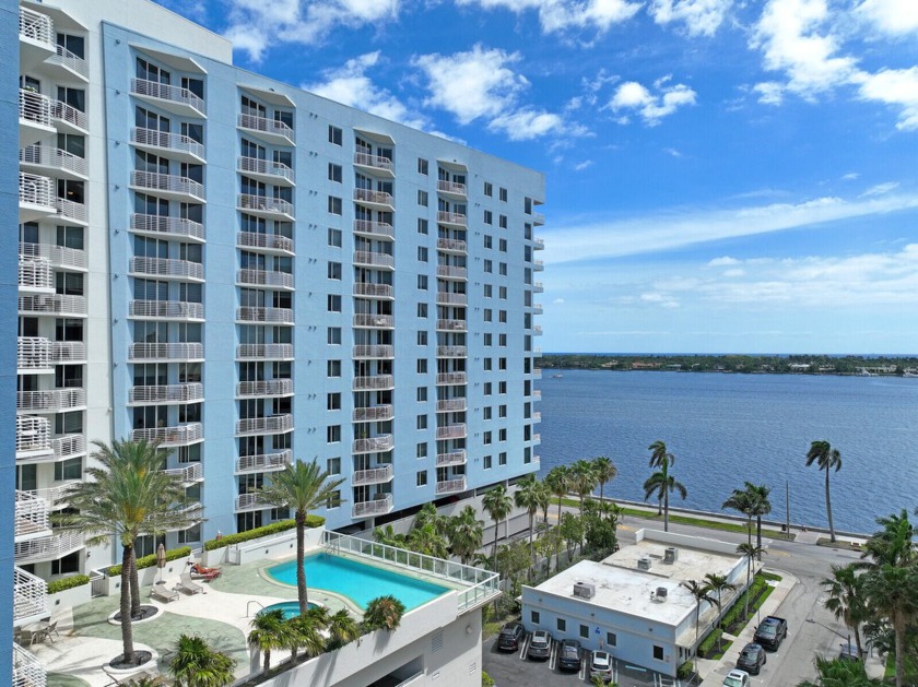 Stunning vistas stretching from the Intracoastal Waterway to the - Beach Condo for sale in West Palm Beach, Florida on Beachhouse.com