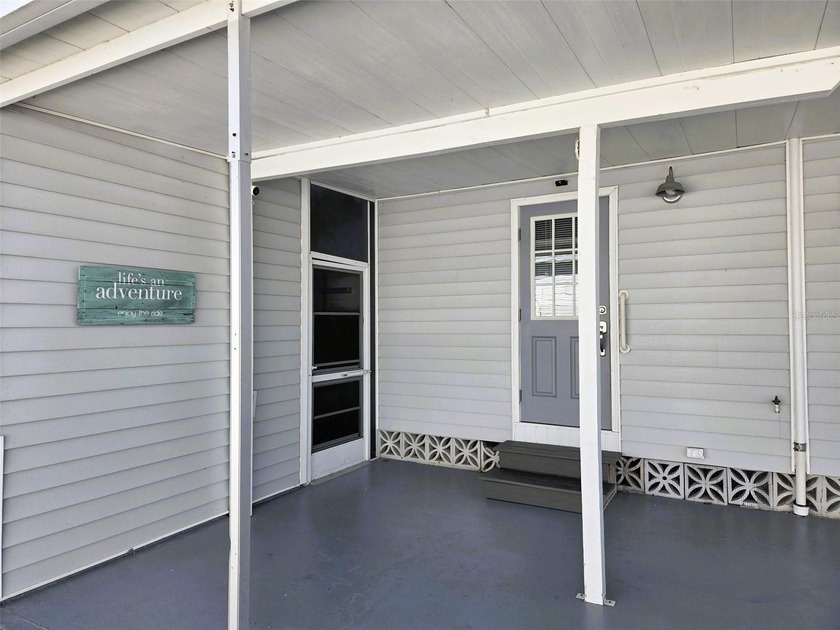 Discover Oakwood Manor in the heart of Sarasota!

Experience - Beach Home for sale in Sarasota, Florida on Beachhouse.com