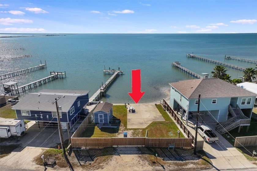 PREMIER BAYFRONT LOT - Wake up to endless water views and wind - Beach Lot for sale in Rockport, Texas on Beachhouse.com
