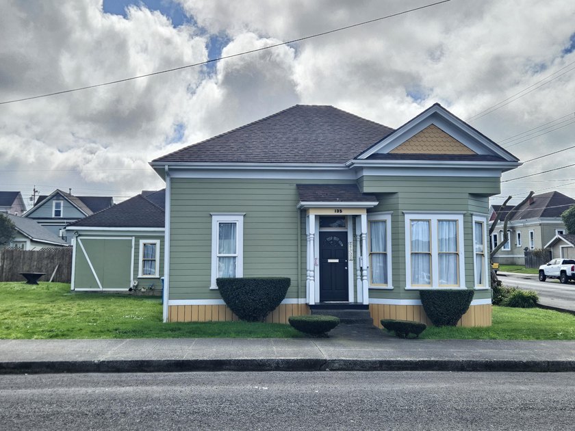 Discover the charm in this light and airy refurbished historic - Beach Home for sale in Eureka, California on Beachhouse.com