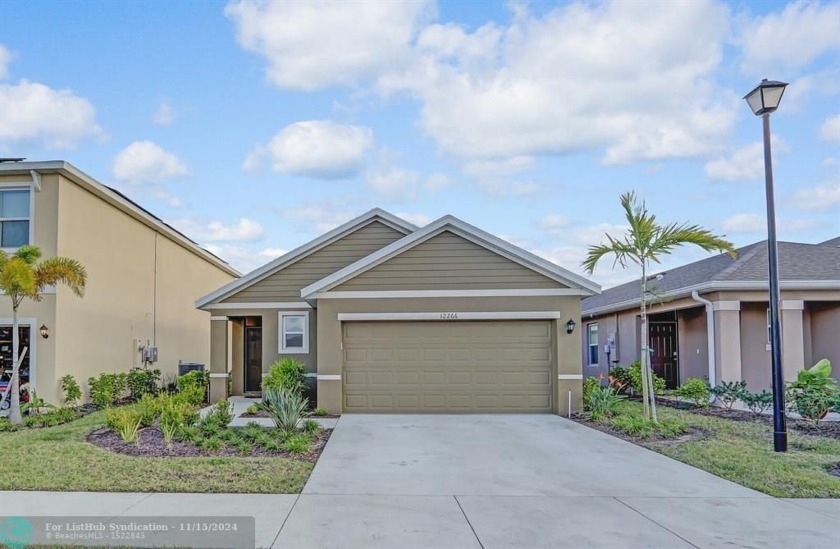 This solid concrete home boasts over 1,500 sq. ft. of open - Beach Home for sale in Port Saint Lucie, Florida on Beachhouse.com