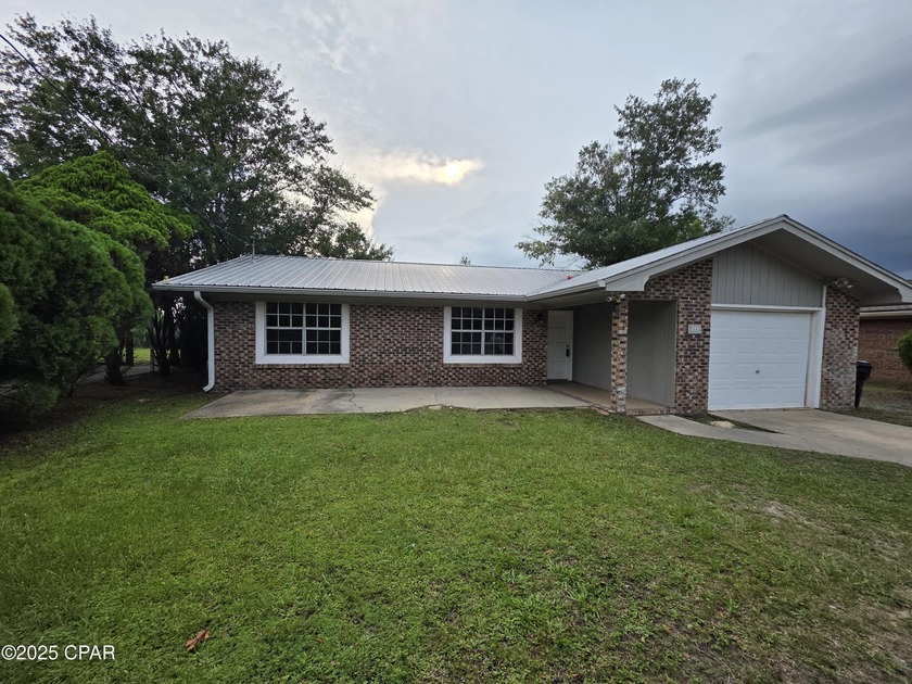 'CURRENTLY UNDER CONTRACT, SELLER WILL CONSIDER BACKUP OFFERS' - Beach Home for sale in Panama City, Florida on Beachhouse.com