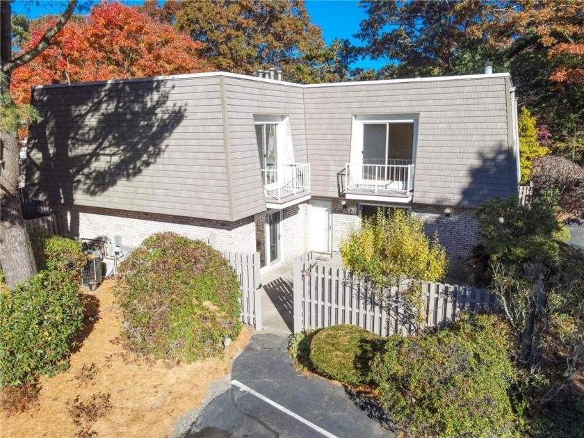 Welcome to Fairway Condominiums. A hidden gem located alongside - Beach Condo for sale in North Kingstown, Rhode Island on Beachhouse.com