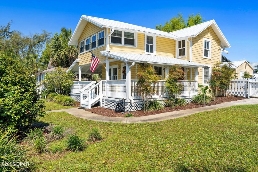 Southern Charm in Old St Andrews, Corner lot, 2 story, 4 BR, 2 - Beach Home for sale in Panama City, Florida on Beachhouse.com