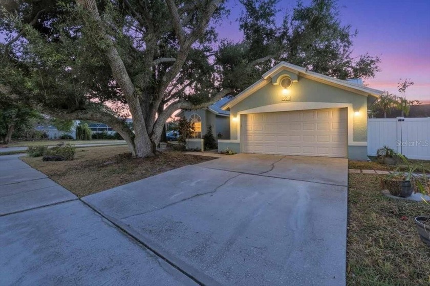 Seller is looking for a quick sale- bring your best price right - Beach Home for sale in Bradenton, Florida on Beachhouse.com