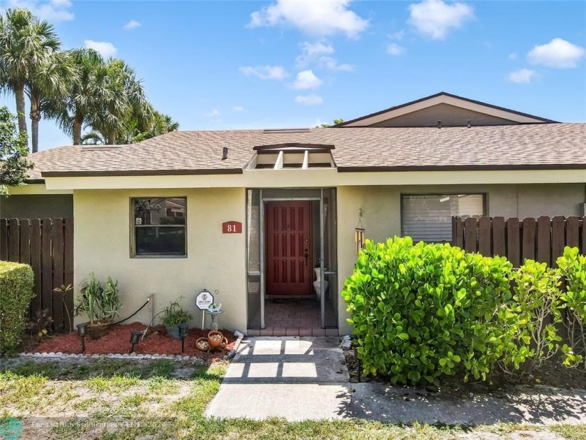 This amazing 2 bedroom 2 bathroom corner unit villa is in an all - Beach Condo for sale in Boynton Beach, Florida on Beachhouse.com