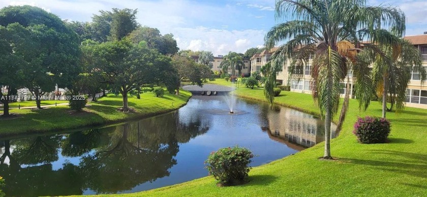 VERY NICE CHARMING 1/1 CONDO WITH PEACEFULL VIEW OF THE LAGOON - Beach Condo for sale in Lauderdale Lakes, Florida on Beachhouse.com