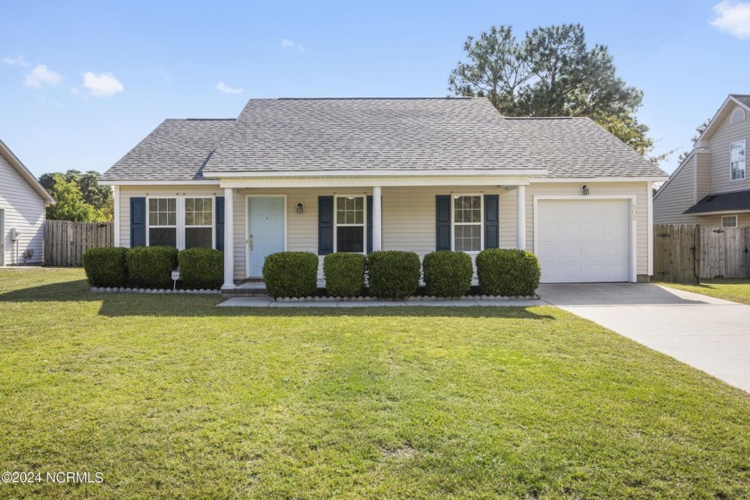 Don't miss this opportunity to own a 3 bedroom, 2 bath home is - Beach Home for sale in Wilmington, North Carolina on Beachhouse.com