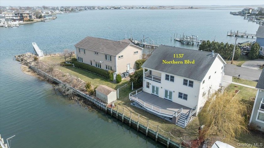 Waterfront living just seconds from the open bay and minutes to - Beach Home for sale in Baldwin Harbor, New York on Beachhouse.com