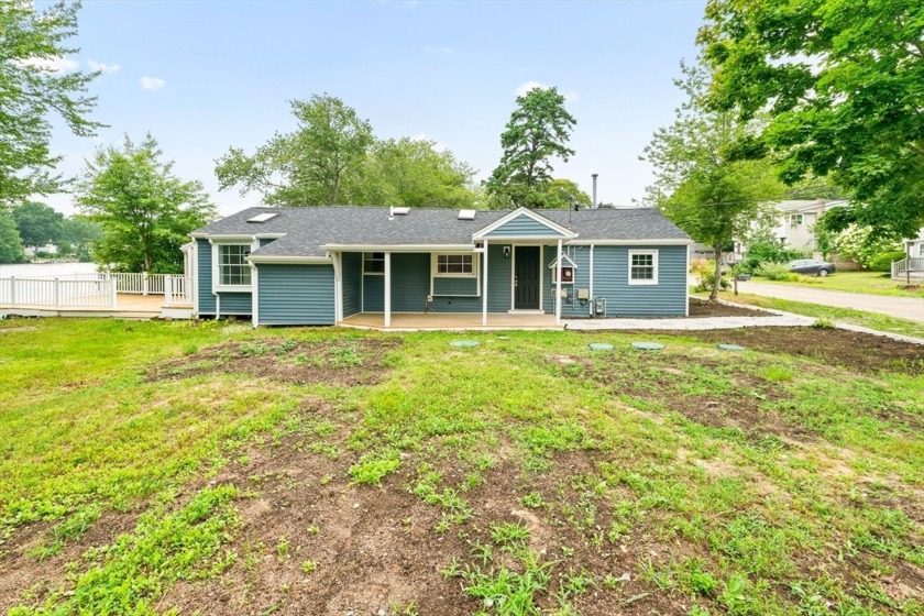 Welcome to your cozy retreat on the serene Mill Pond! This - Beach Home for sale in Wareham, Massachusetts on Beachhouse.com