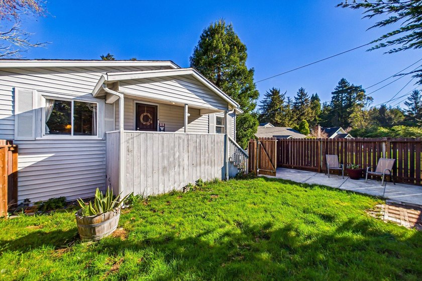 Tucked away in sunny Cutten, this charming 4-bedroom, 2-bath - Beach Home for sale in Eureka, California on Beachhouse.com