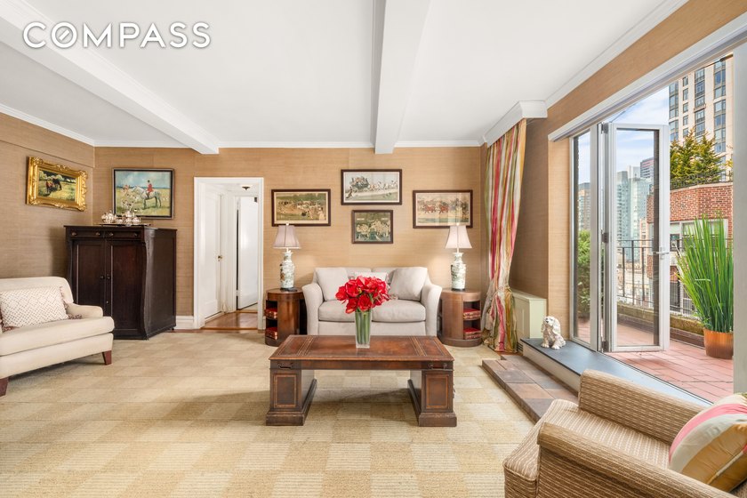 Residence 12F is an exquisite junior four with private terrace - Beach Condo for sale in New York, New York on Beachhouse.com