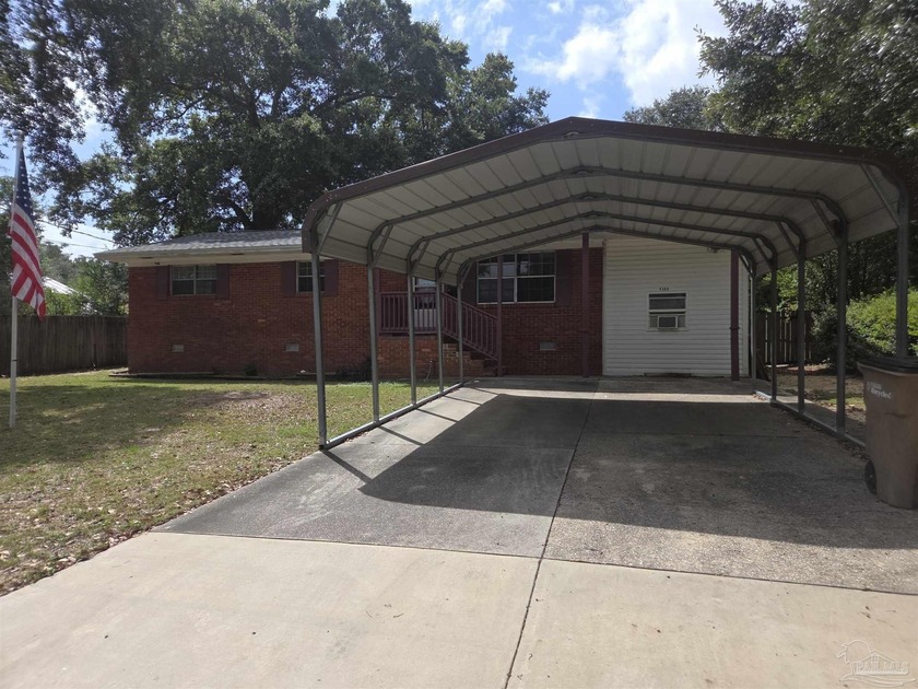 3 Bedrooms, 1 1/2 baths, inground pool that is about 1 year old - Beach Home for sale in Pensacola, Florida on Beachhouse.com