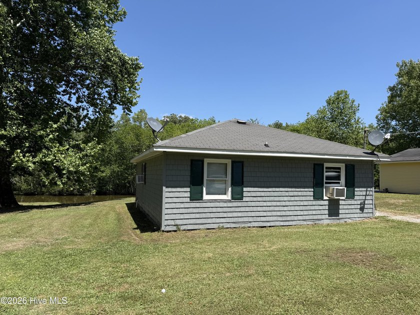Looking for a cozy cottage with deeded boat ramp & beach access - Beach Home for sale in Edenton, North Carolina on Beachhouse.com