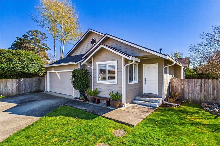 Located at the end of a cul-de-sac, this beautiful 3-bedroom - Beach Home for sale in Mckinleyville, California on Beachhouse.com