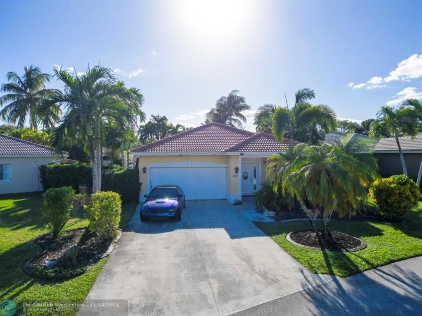 INVESTORS OPPORTUNITY!!! This Beautiful 1 story 4 Bedroom House - Beach Home for sale in Deerfield Beach, Florida on Beachhouse.com