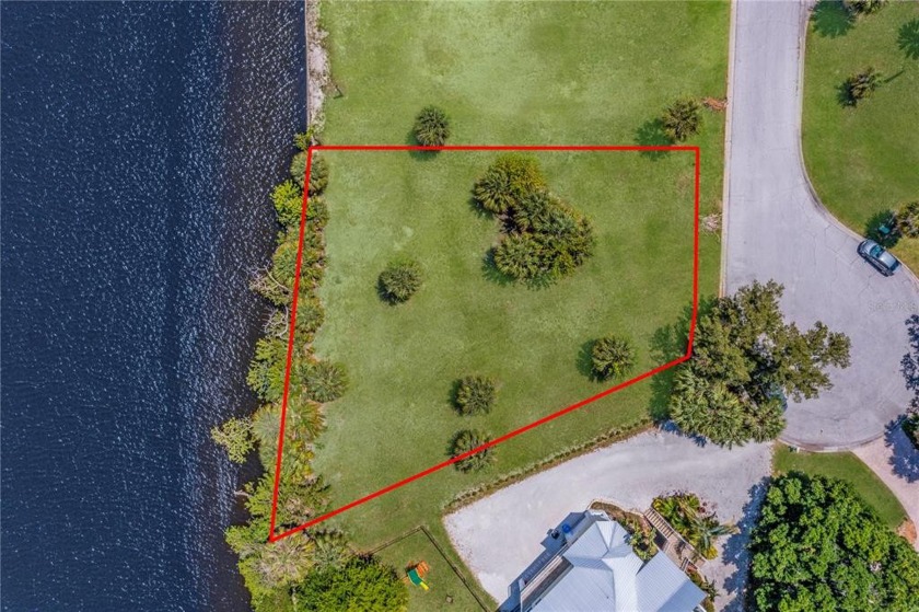 Over a quarter-acre of WATERFRONT land on a CUL-DE-SAC with NO - Beach Lot for sale in Ruskin, Florida on Beachhouse.com