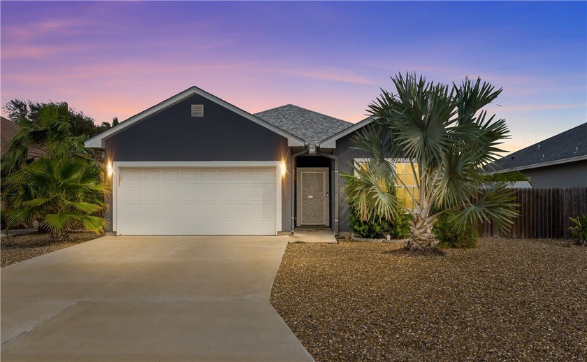 Built in 2018, this 4-bedroom, 2-bath home offers 1,637 square - Beach Home for sale in Corpus Christi, Texas on Beachhouse.com