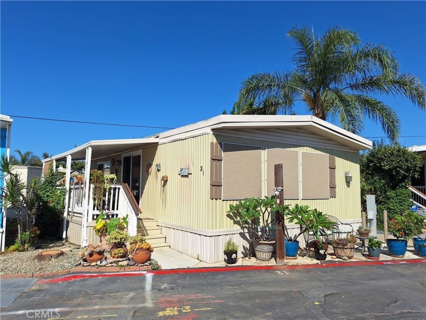 Welcome to the beach! This gorgeous 1972 Skyline double wide has - Beach Home for sale in Oceanside, California on Beachhouse.com