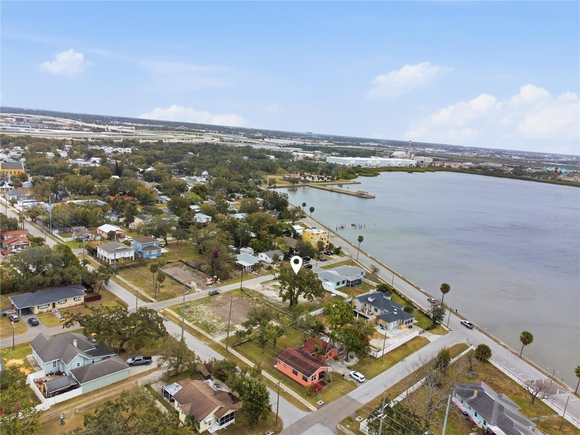 Welcome to 2405 Davis Street, a newly subdivided 50x100 lot in - Beach Lot for sale in Tampa, Florida on Beachhouse.com