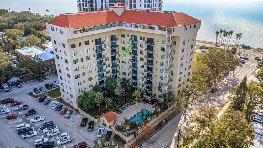 Welcome to your dream home on the iconic Bayshore Boulevard in - Beach Condo for sale in Tampa, Florida on Beachhouse.com