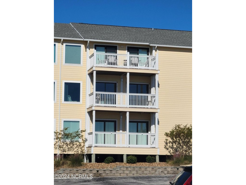 Immerse yourself in the vibrant lifestyle of Emerald Isle with - Beach Condo for sale in Emerald Isle, North Carolina on Beachhouse.com