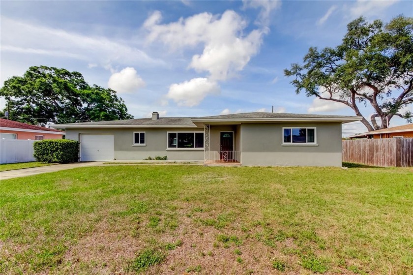 Updated  & well maintained  1384 square foot 2 bedroom, 2 bath - Beach Home for sale in Clearwater, Florida on Beachhouse.com