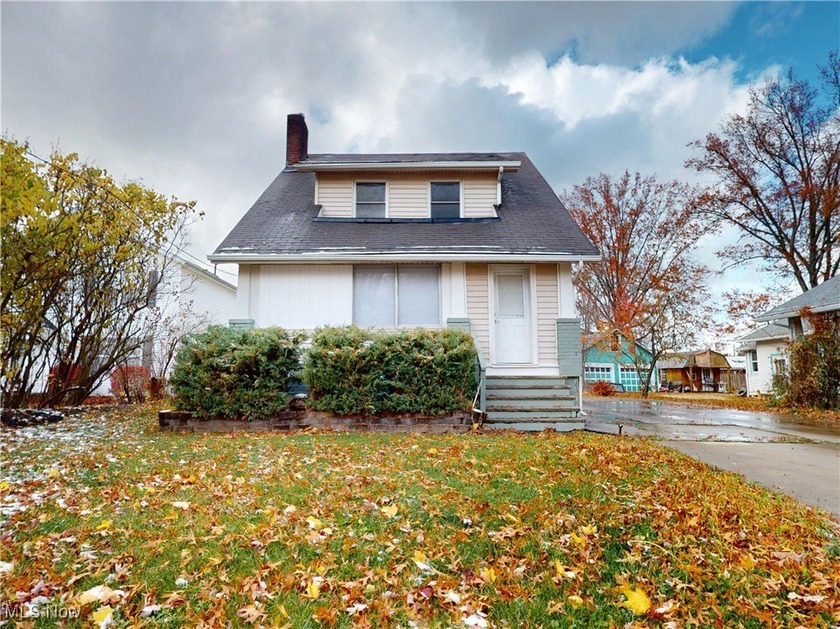 This stunning home has been beautifully renovated from top to - Beach Home for sale in Willoughby, Ohio on Beachhouse.com