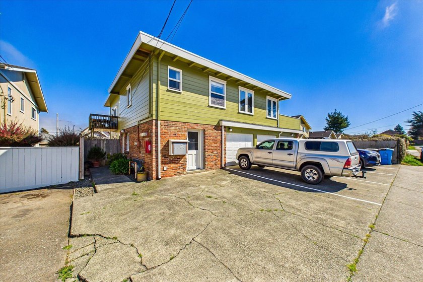 Great triplex opportunity in a desirable, quiet Eureka - Beach Home for sale in Eureka, California on Beachhouse.com