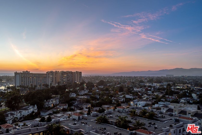 Experience sweeping, unobstructed city, mountain, ocean, and - Beach Condo for sale in Marina Del Rey, California on Beachhouse.com