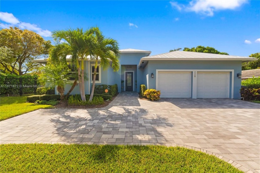 Absolutely stunning 4bed, 4bath new home in the heart of Delray - Beach Home for sale in Delray Beach, Florida on Beachhouse.com