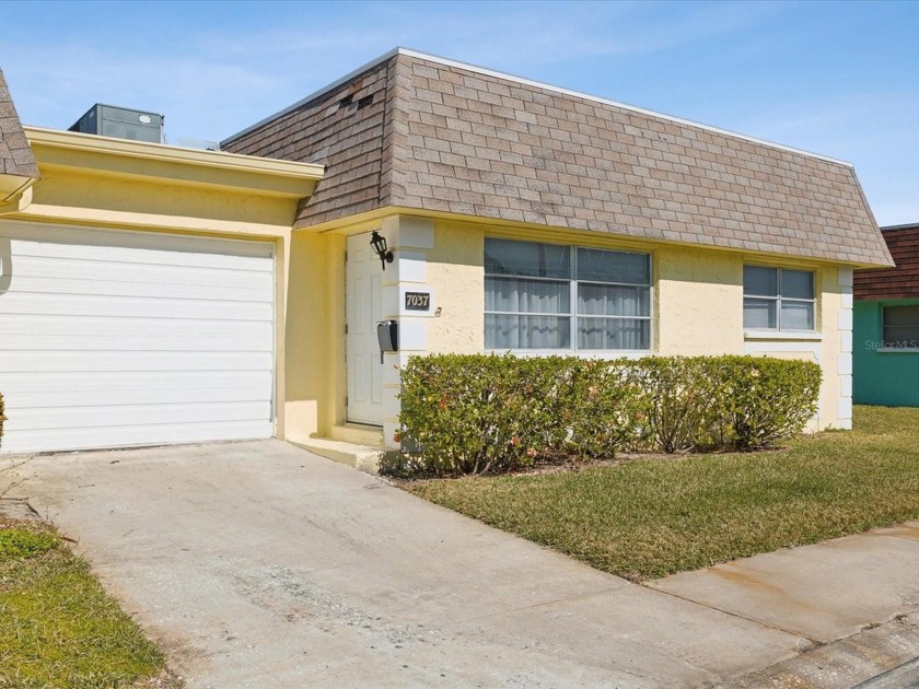 One or more photo(s) has been virtually staged. 2 bedroom/ 2 - Beach Condo for sale in Pinellas Park, Florida on Beachhouse.com