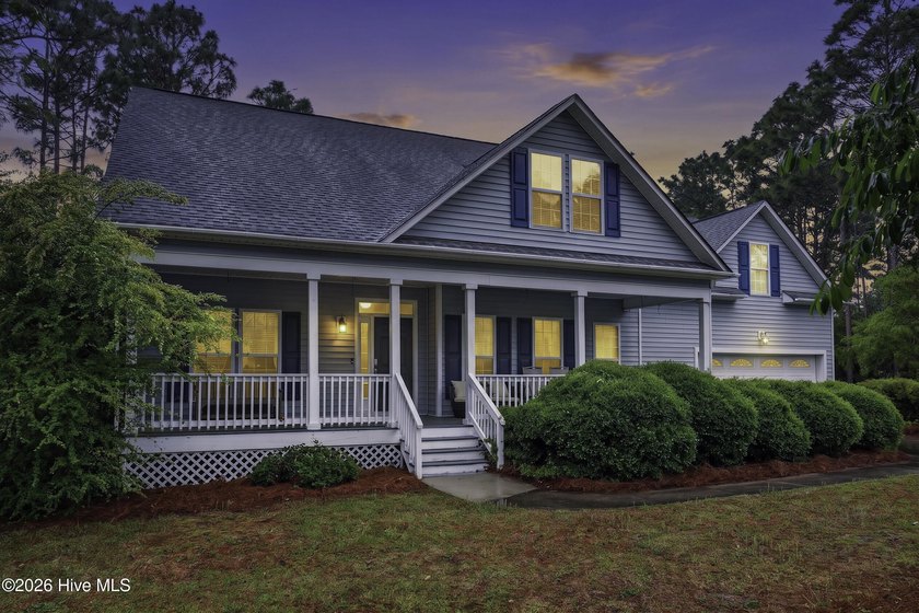Discover your perfect coastal home! This spacious 2-story home - Beach Home for sale in Wilmington, North Carolina on Beachhouse.com