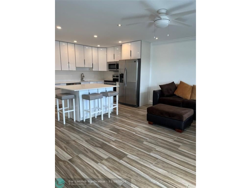 Spacious and fully upgraded 1/1.5 condo in sought after Century - Beach Condo for sale in Deerfield Beach, Florida on Beachhouse.com