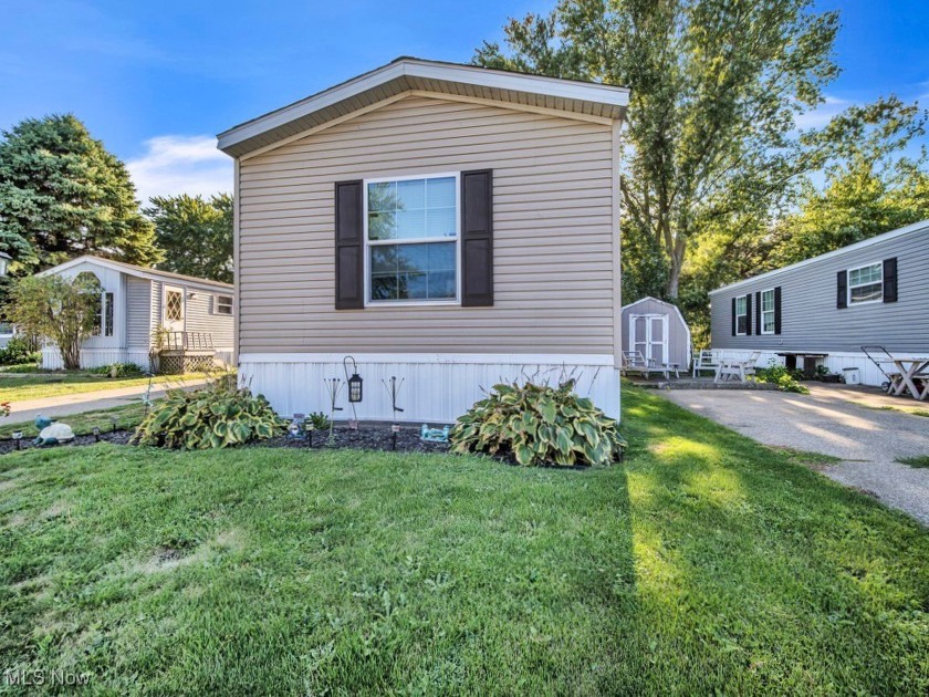 Vacationland sparkler! This 7 Year young mobile home is located - Beach Home for sale in Vermilion, Ohio on Beachhouse.com